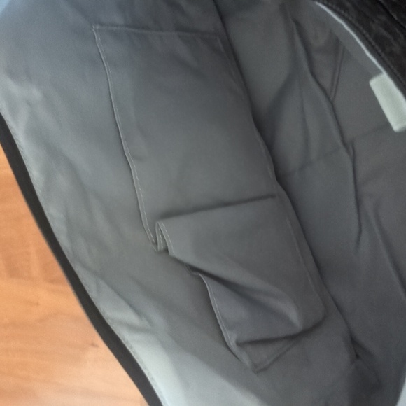 Baggallini Black Leopard Crossbody Bag - Picture 5 of 16